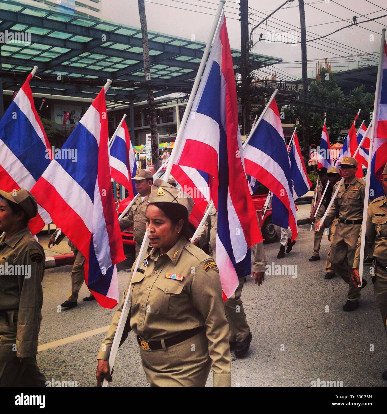 Sfilata per la Kings compleanno a Patong, Phuket, Tailandia. Foto Stock