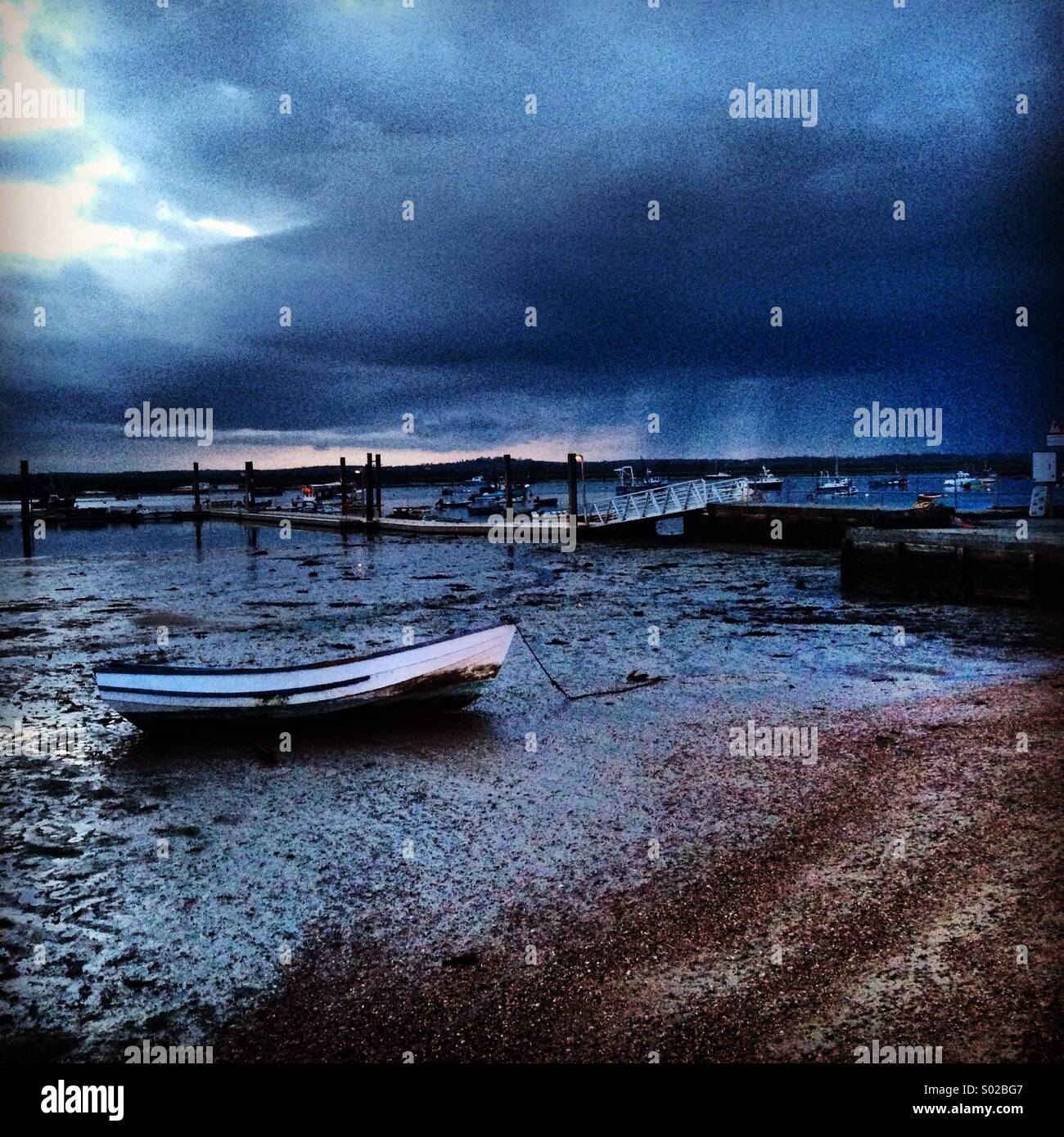 Mersea island dopo il tramonto - Immagine stock catturata con smartphone