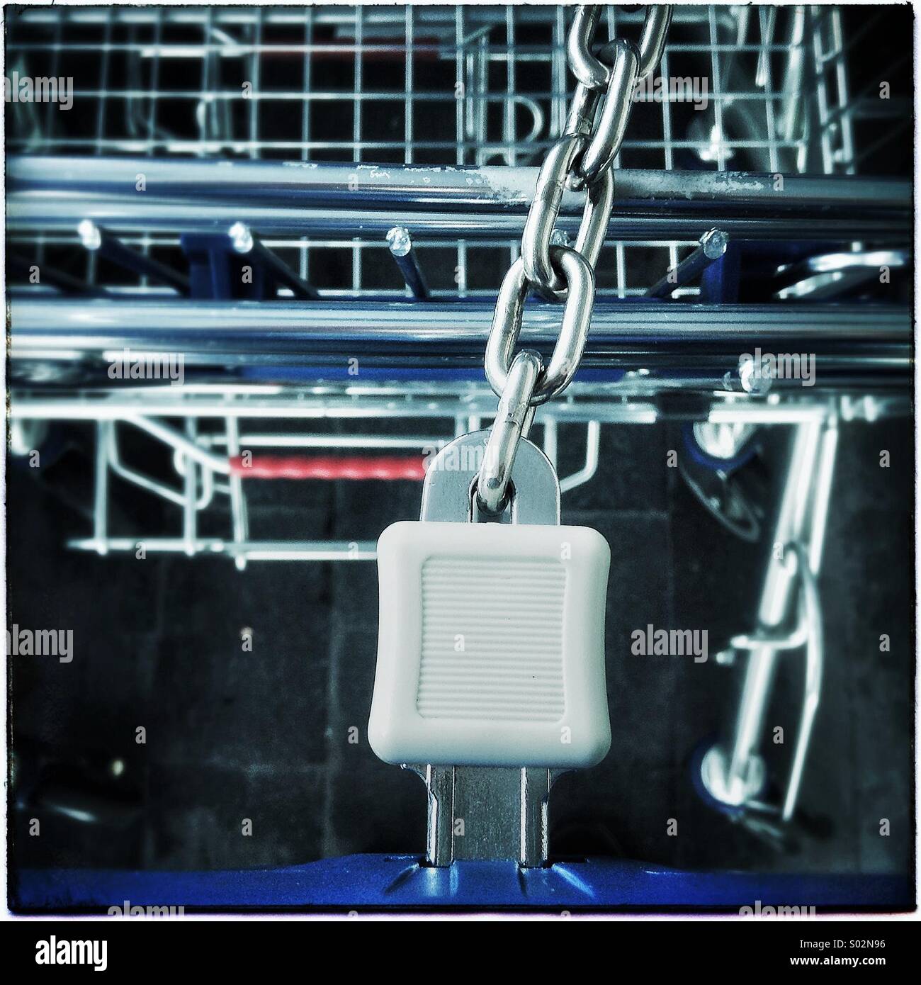 Carrello di acquisto - Immagine stock catturata con smartphone