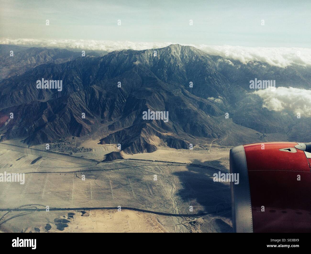 San Jacinto montagna vicino a Palm Springs. Ampia fattoria eolica nella valle. Foto Stock