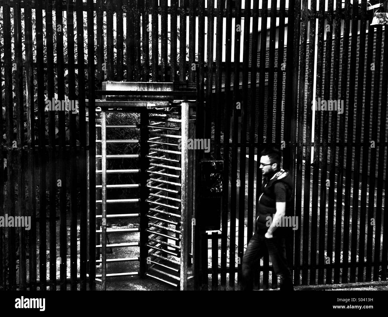 Edificio di sicurezza - Immagine stock catturata con smartphone