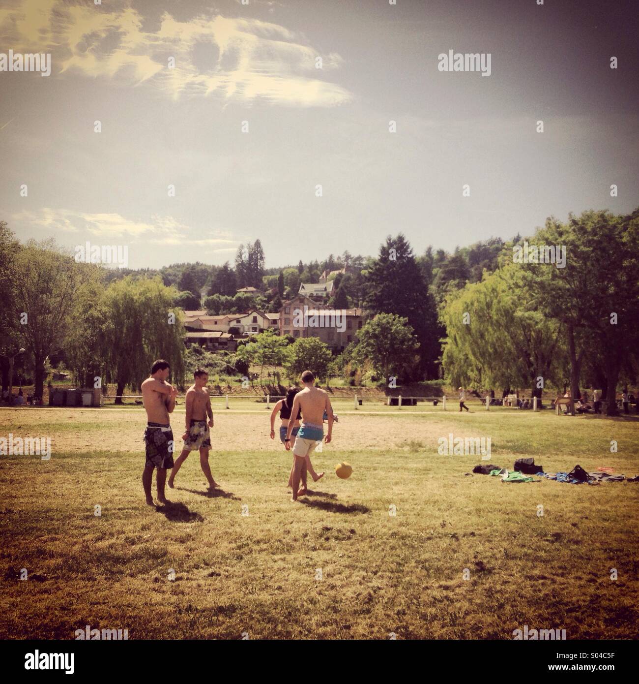 Domenica il calcio, Loire,Francia - Immagine stock catturata con smartphone