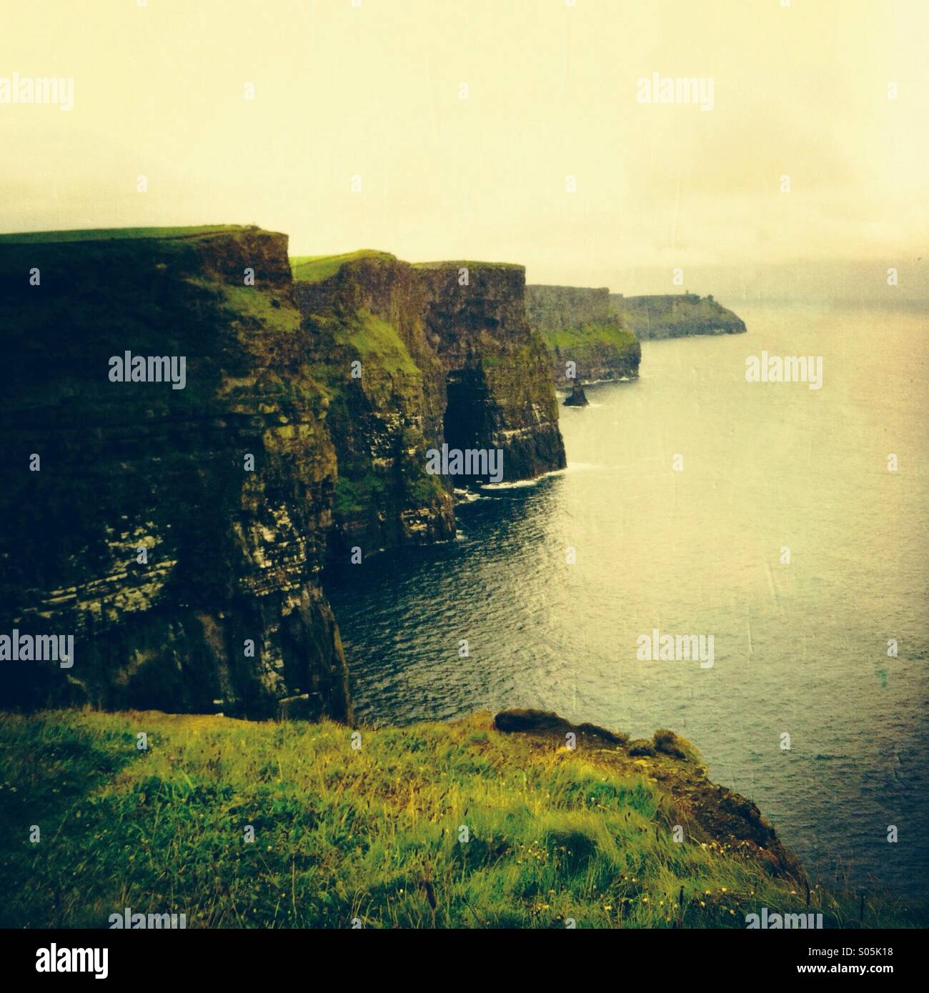 Le scogliere di Moher. Co. Clare, Irlanda. - Immagine stock catturata con smartphone