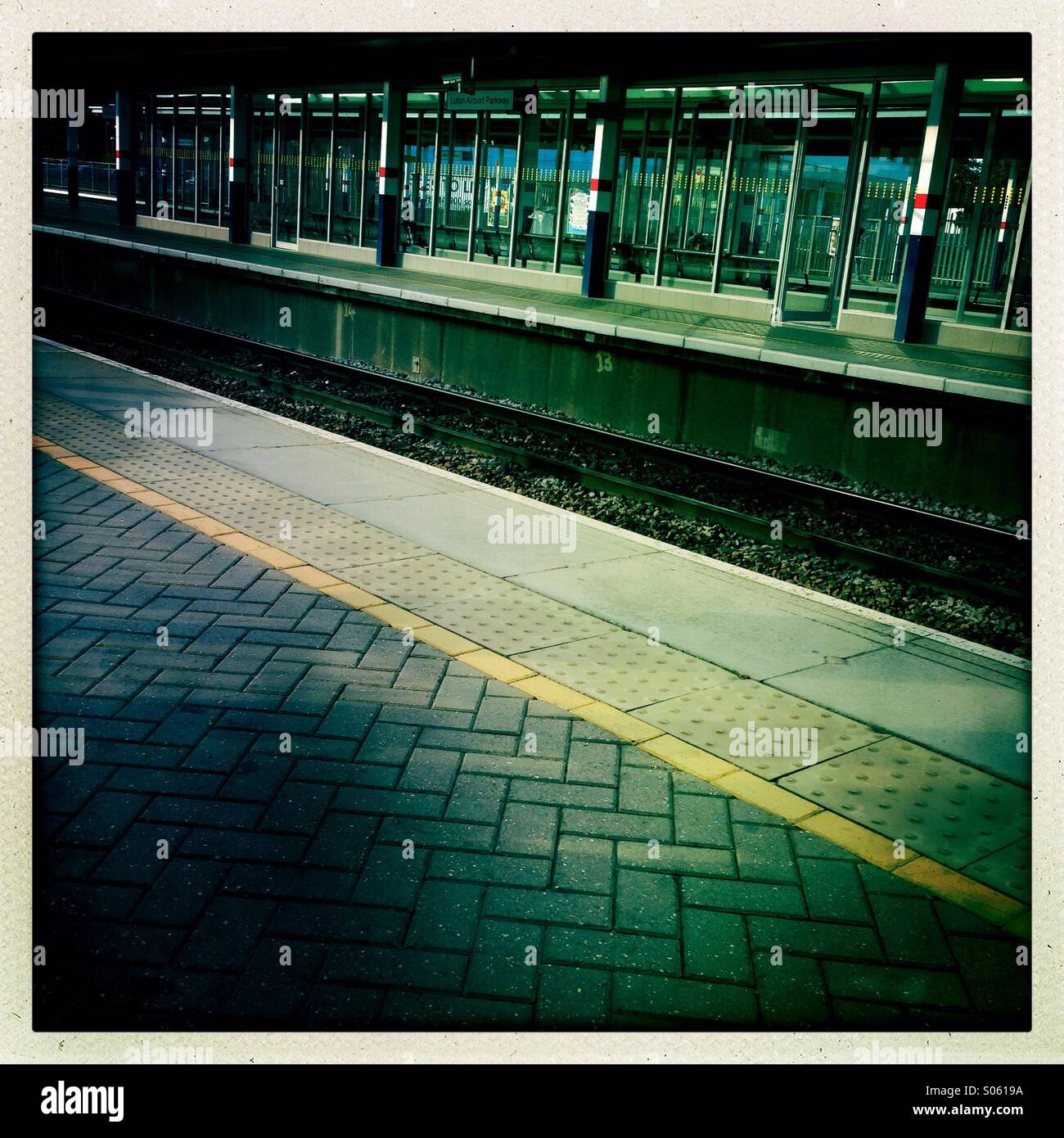 Abbandonata la stazione ferroviaria Foto Stock