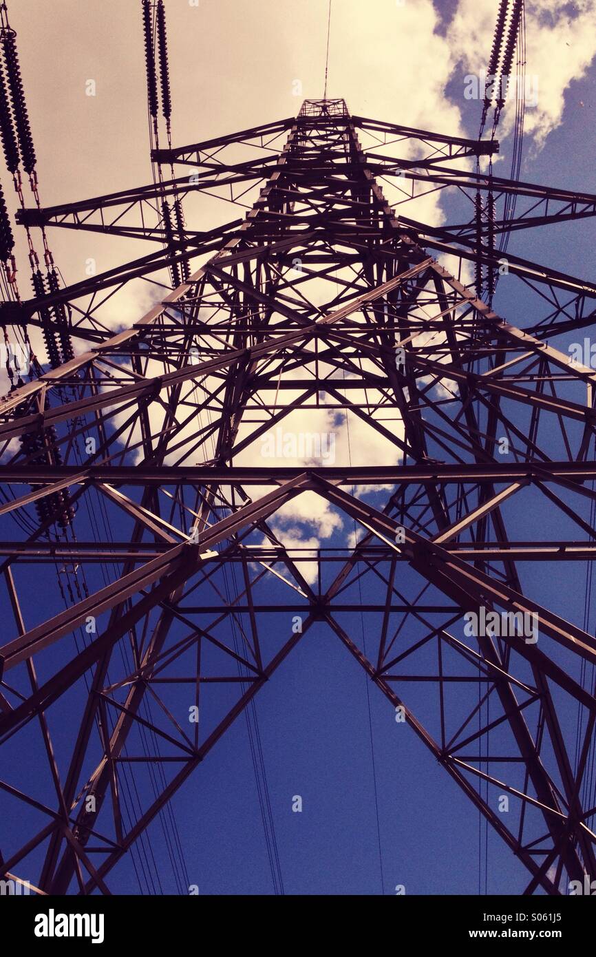 Torre traliccio - Immagine stock catturata con smartphone