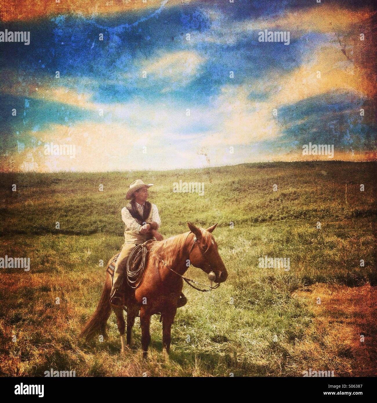 Cowboy a cavallo. - Immagine stock catturata con smartphone