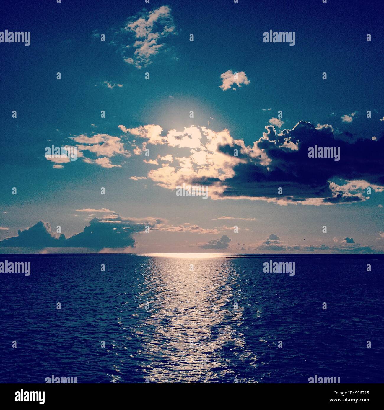 Cieli - Immagine stock catturata con smartphone