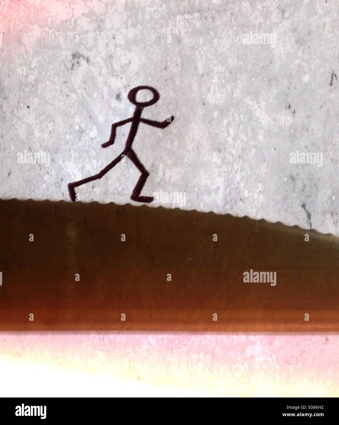 Su un bordo di coltelli - Immagine stock catturata con smartphone