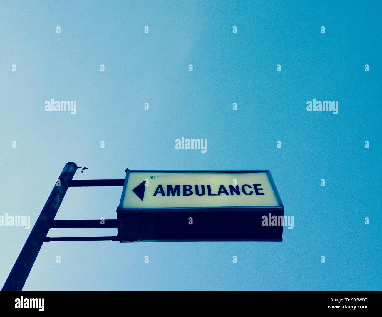 Ambulanza - Immagine stock catturata con smartphone