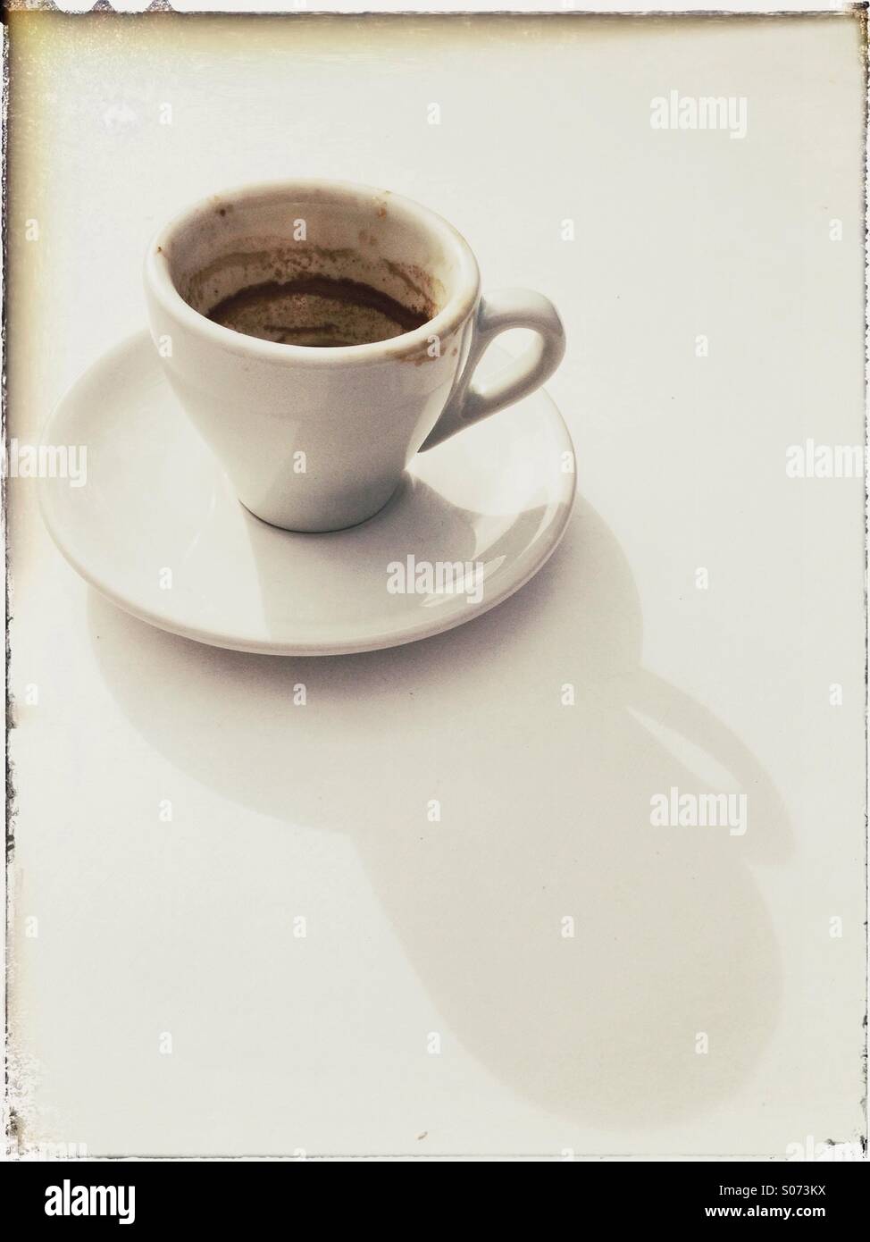 Tazzina da caffè espresso - Immagine stock catturata con smartphone