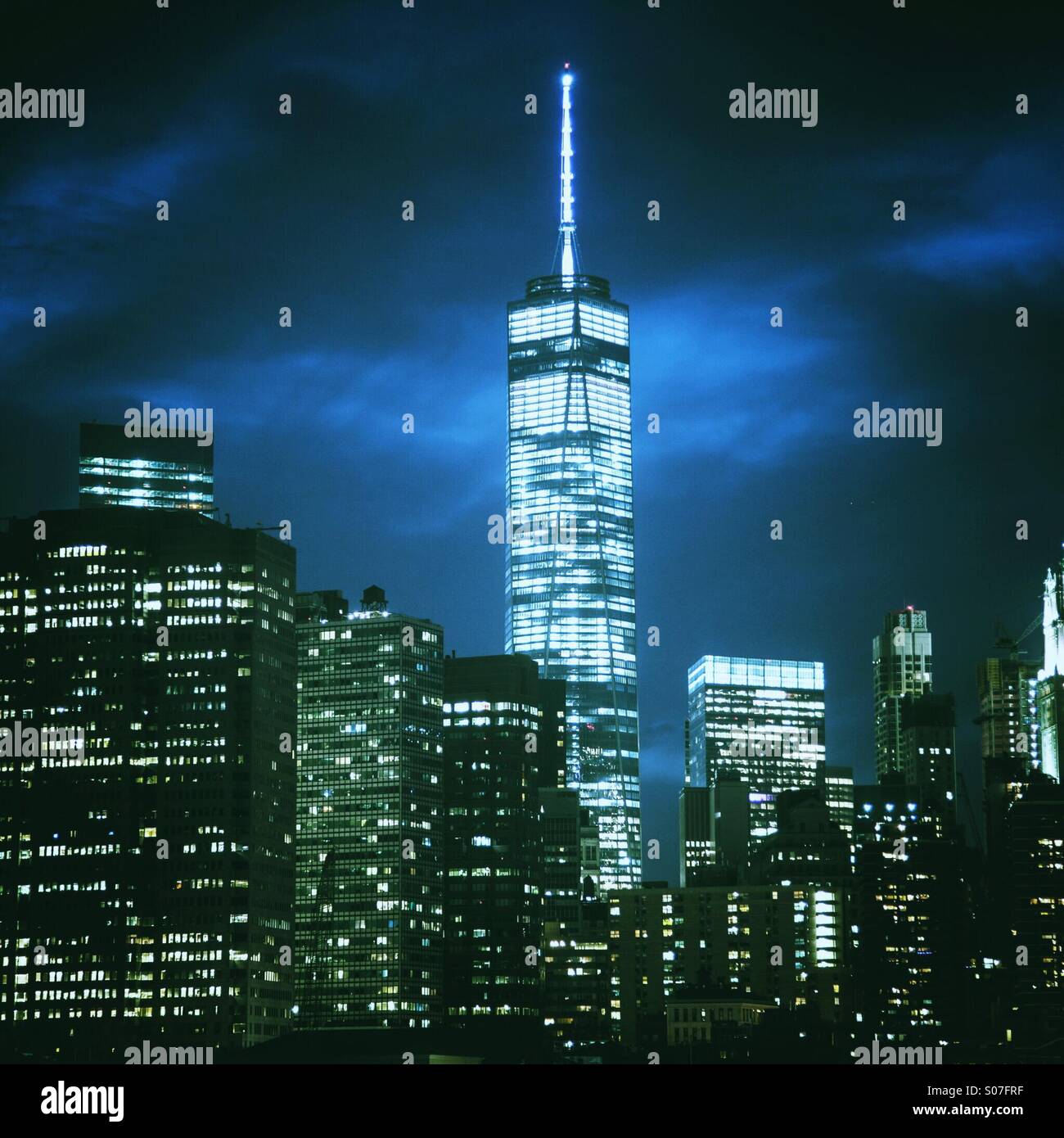 Skyline di Manhattan night shot compreso nuovo World Trade Center Foto Stock