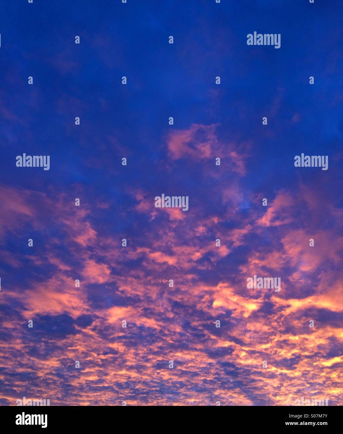 colori di alba - Immagine stock catturata con smartphone