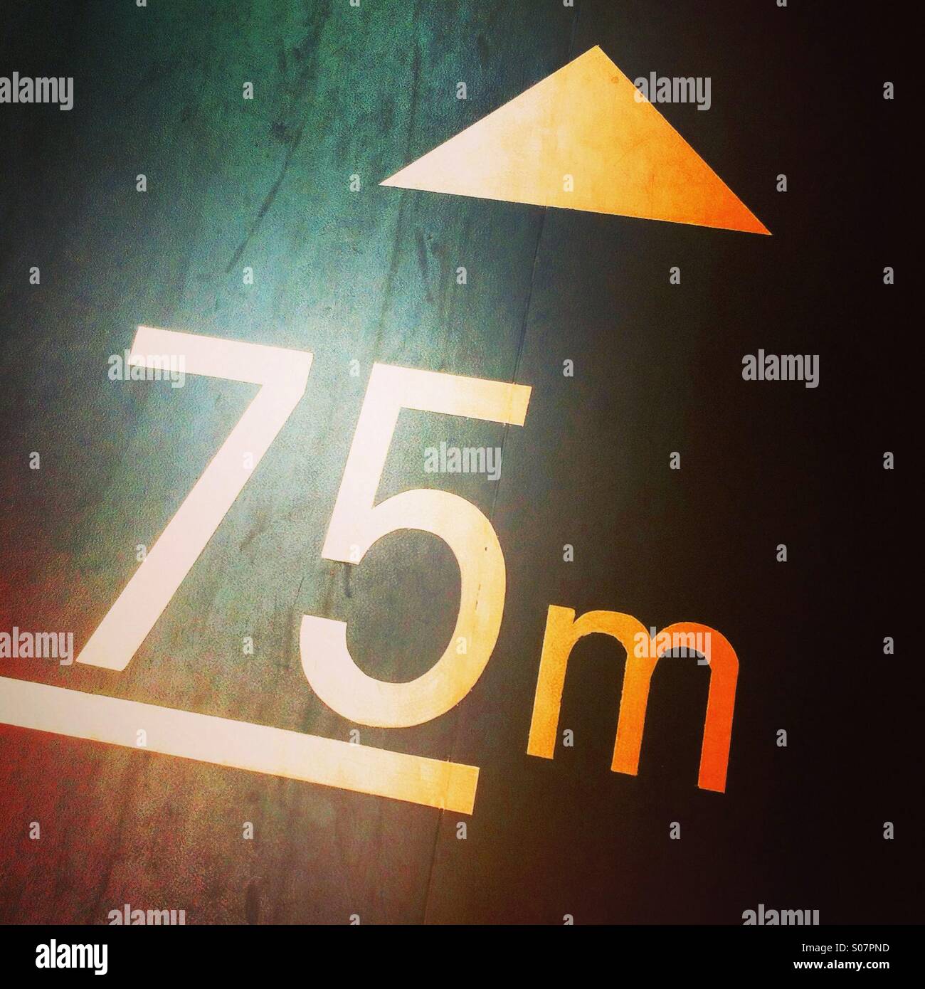 75 meyers distanza - Immagine stock catturata con smartphone