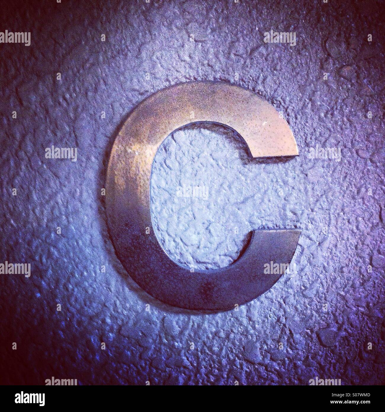 Argento lettera C in volume Foto Stock