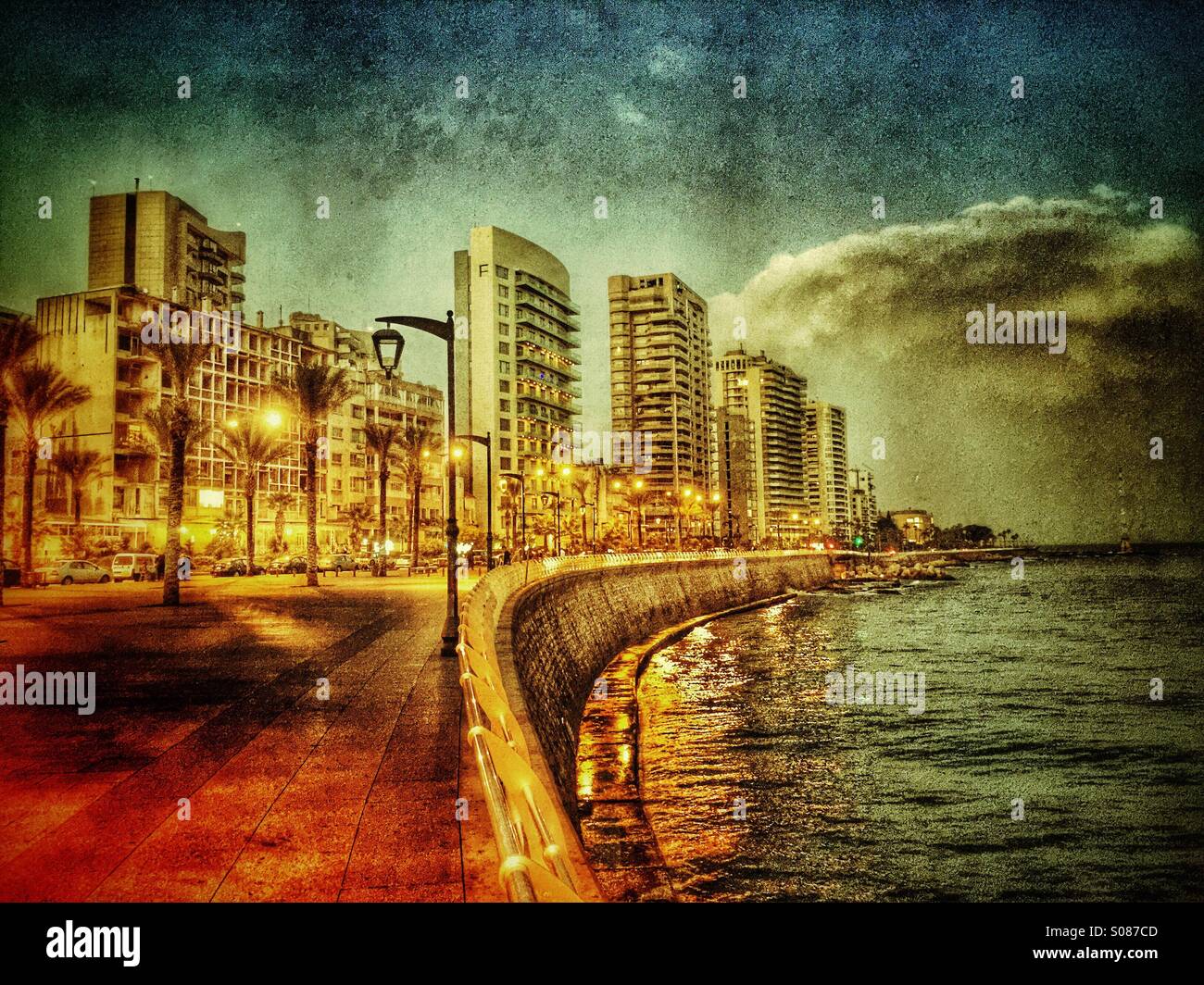 Passeggiata sul Mare Mediterraneo Beirut Libano Foto Stock