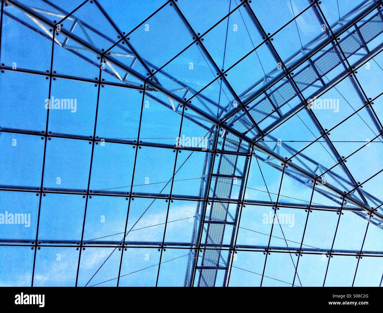 Birmingham bullring tetto di vetro con cielo blu Foto Stock