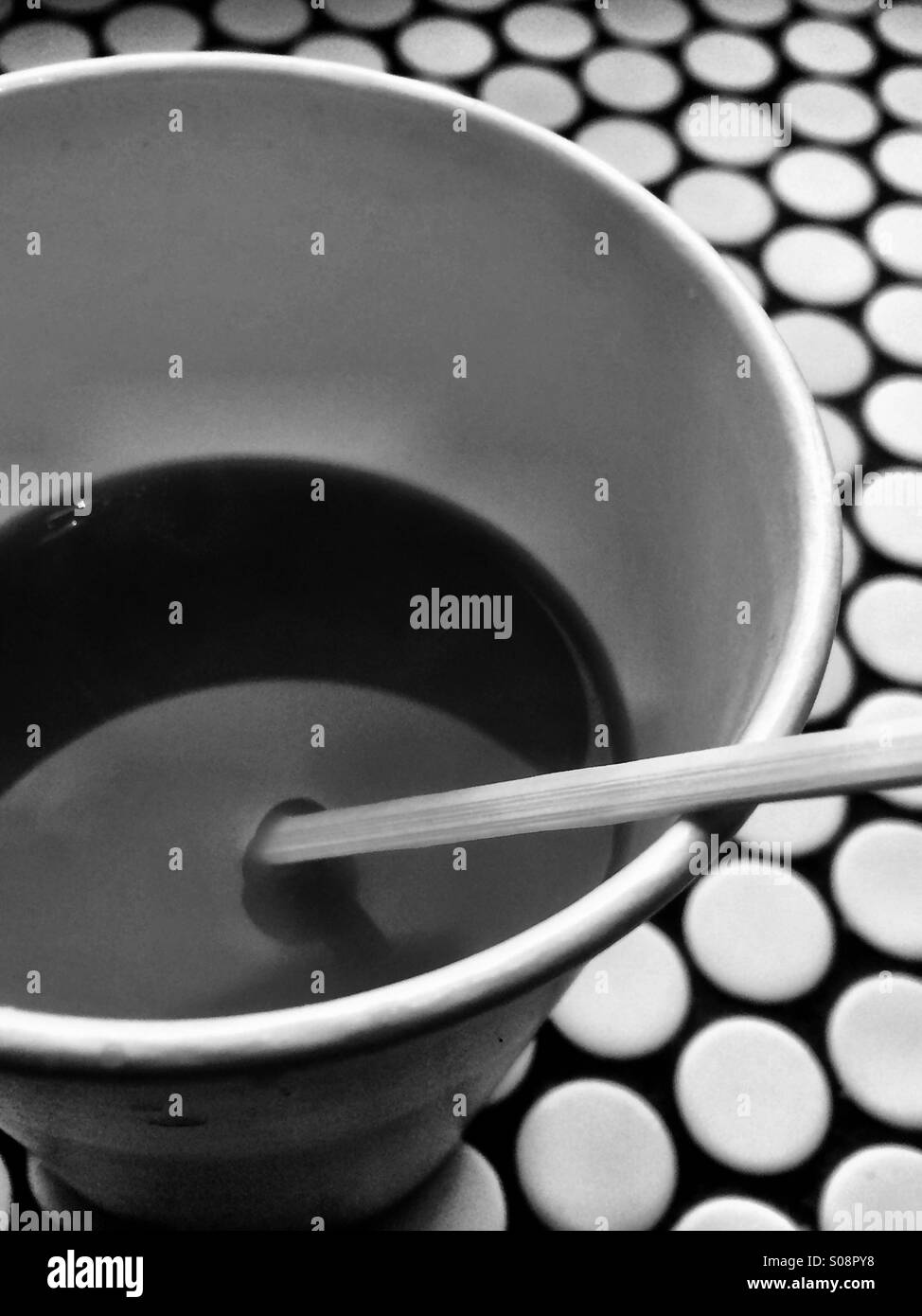 Caffè in bicchieri di carta Foto Stock