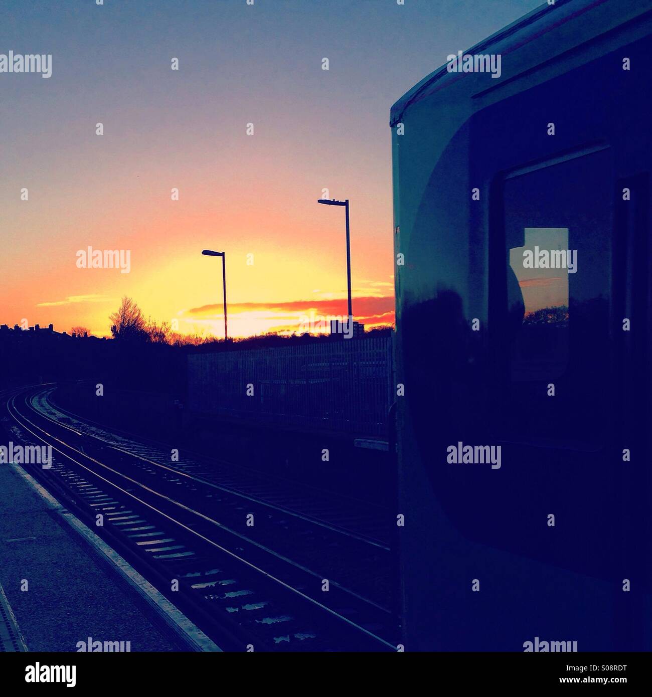 Sunrise a West Norwood station Foto Stock