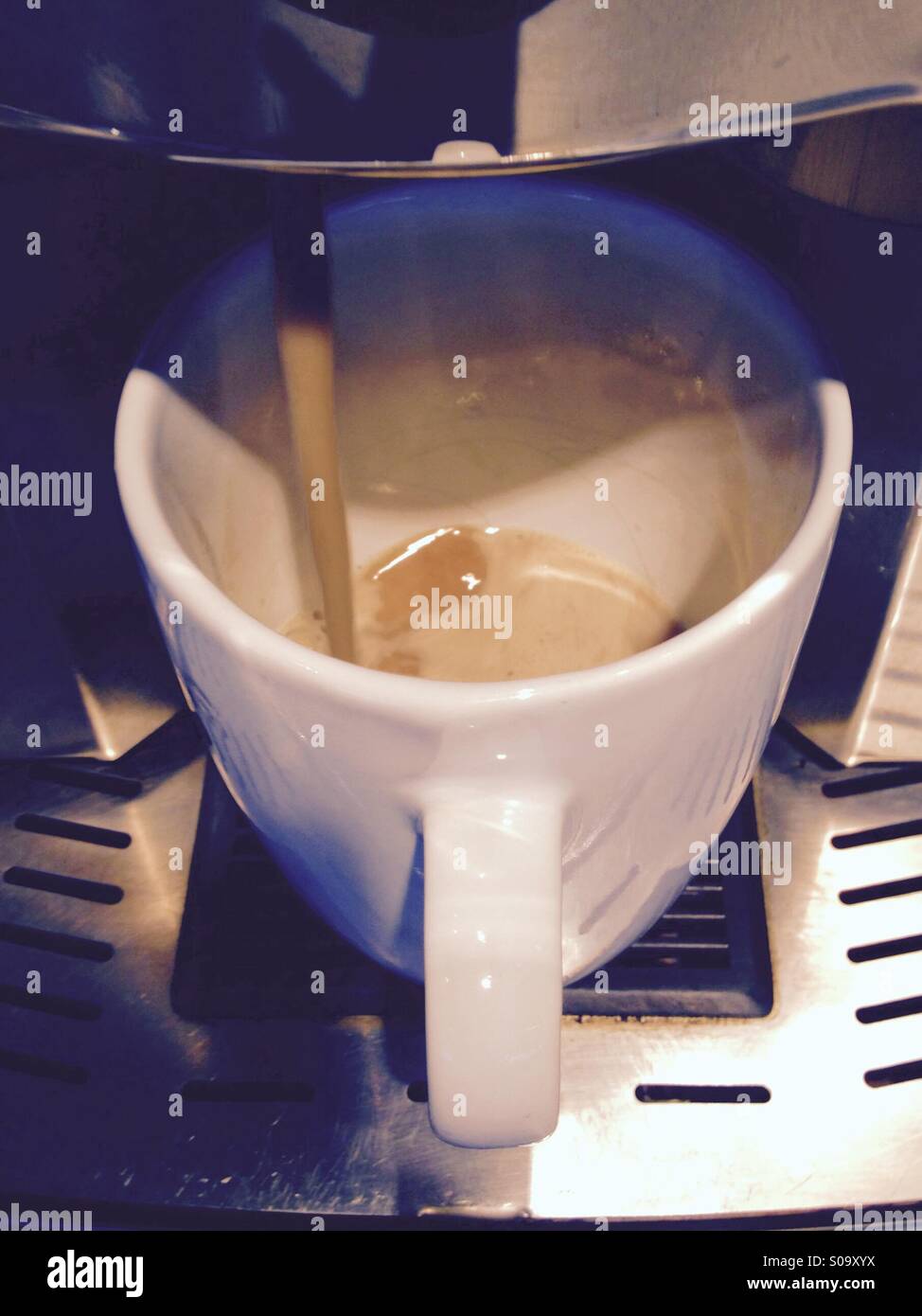 Sveglia di succo - Immagine stock catturata con smartphone