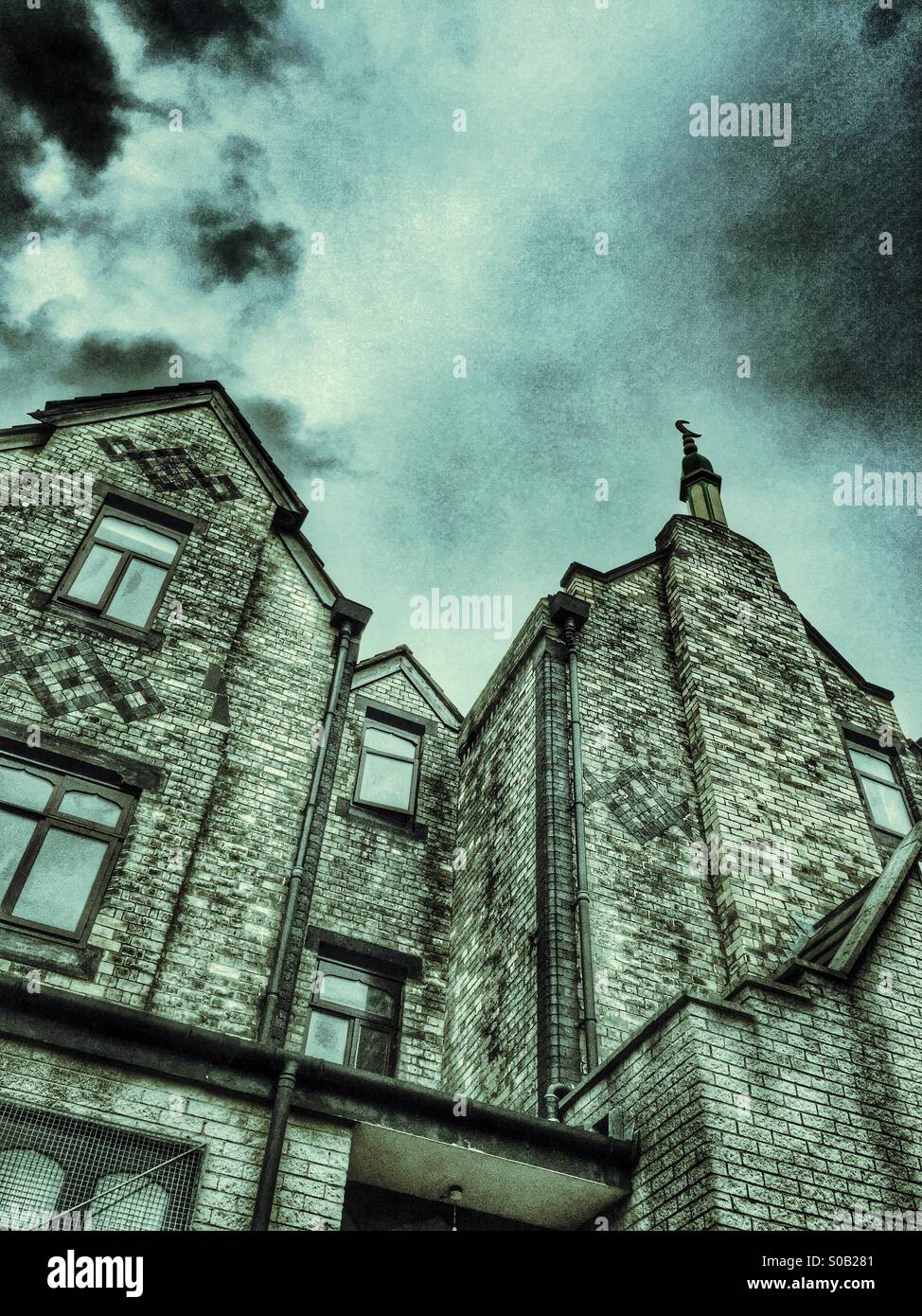 Khizra moschea e centro islamico Cheetham Hill Road Manchester REGNO UNITO - Immagine stock catturata con smartphone