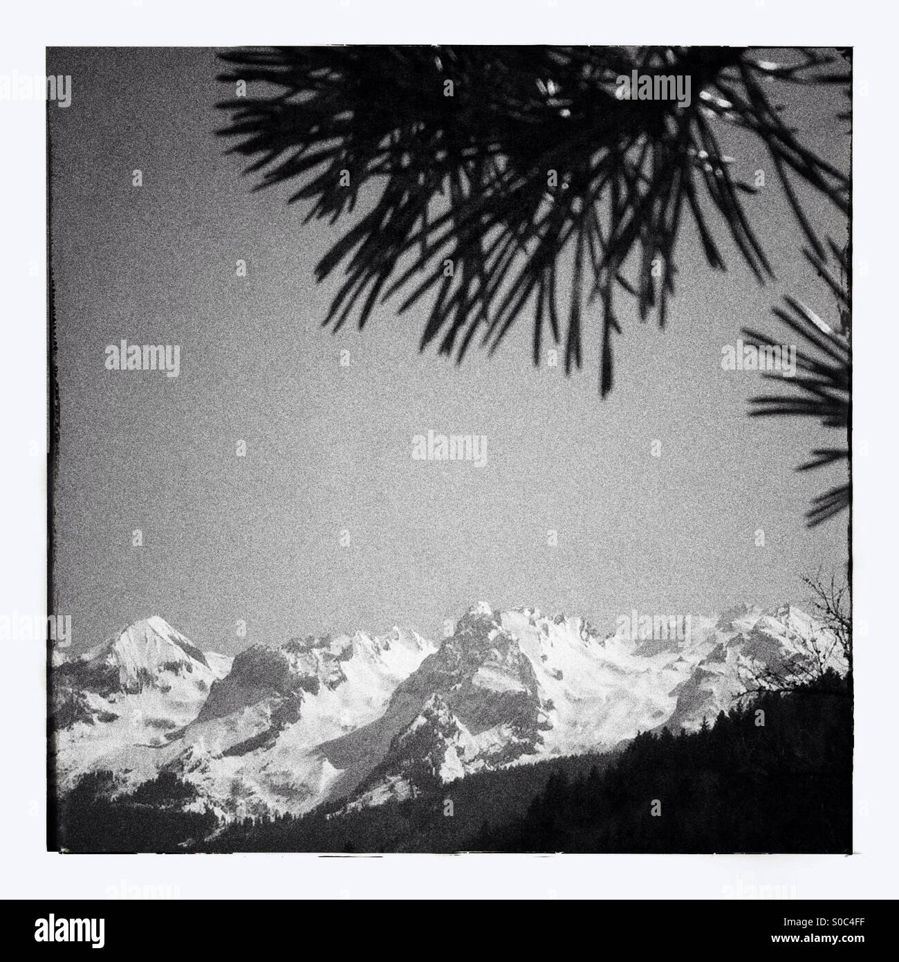 Grand Bornand, sulle Alpi francesi, marzo 2015. - Immagine stock catturata con smartphone