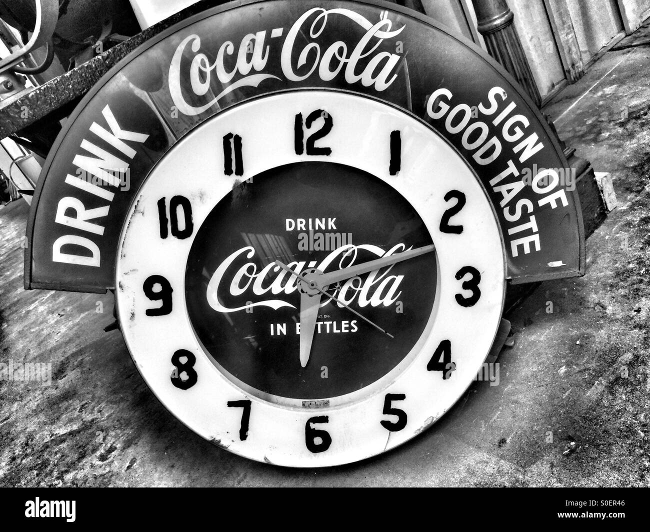 Coca Cola orologio vintage Foto stock - Alamy