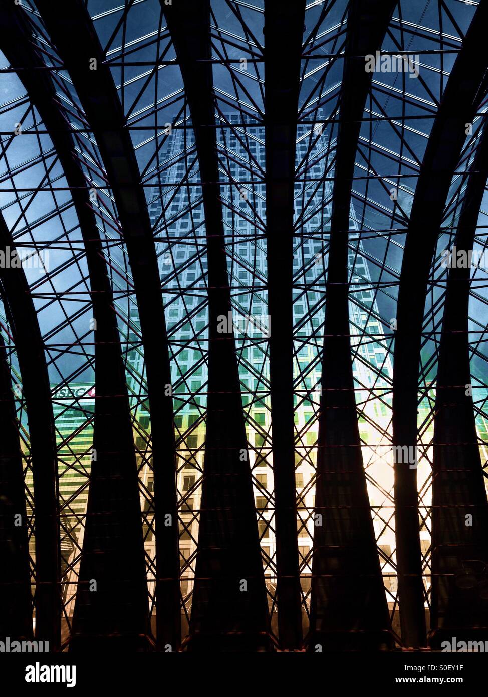 Canary Wharf DLR station tetto Foto Stock