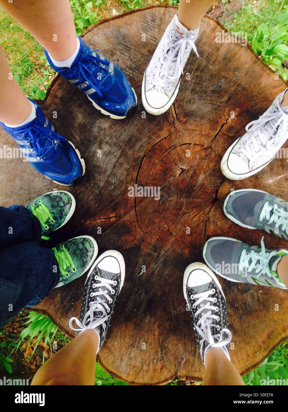 Scarpe e amici Foto stock - Alamy
