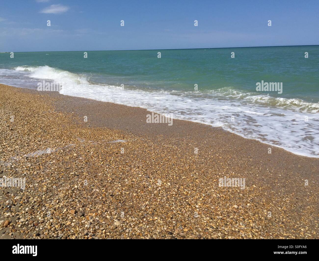 Primo giorno di estate, vista sul mar Adriatico, Regione Marche, Sentina parco naturale, Italia - Immagine stock catturata con smartphone