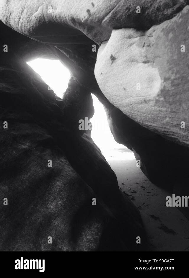 Grotta e luce - Immagine stock catturata con smartphone