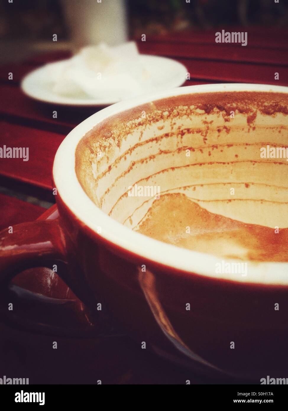 Tazza vuota - Immagine stock catturata con smartphone