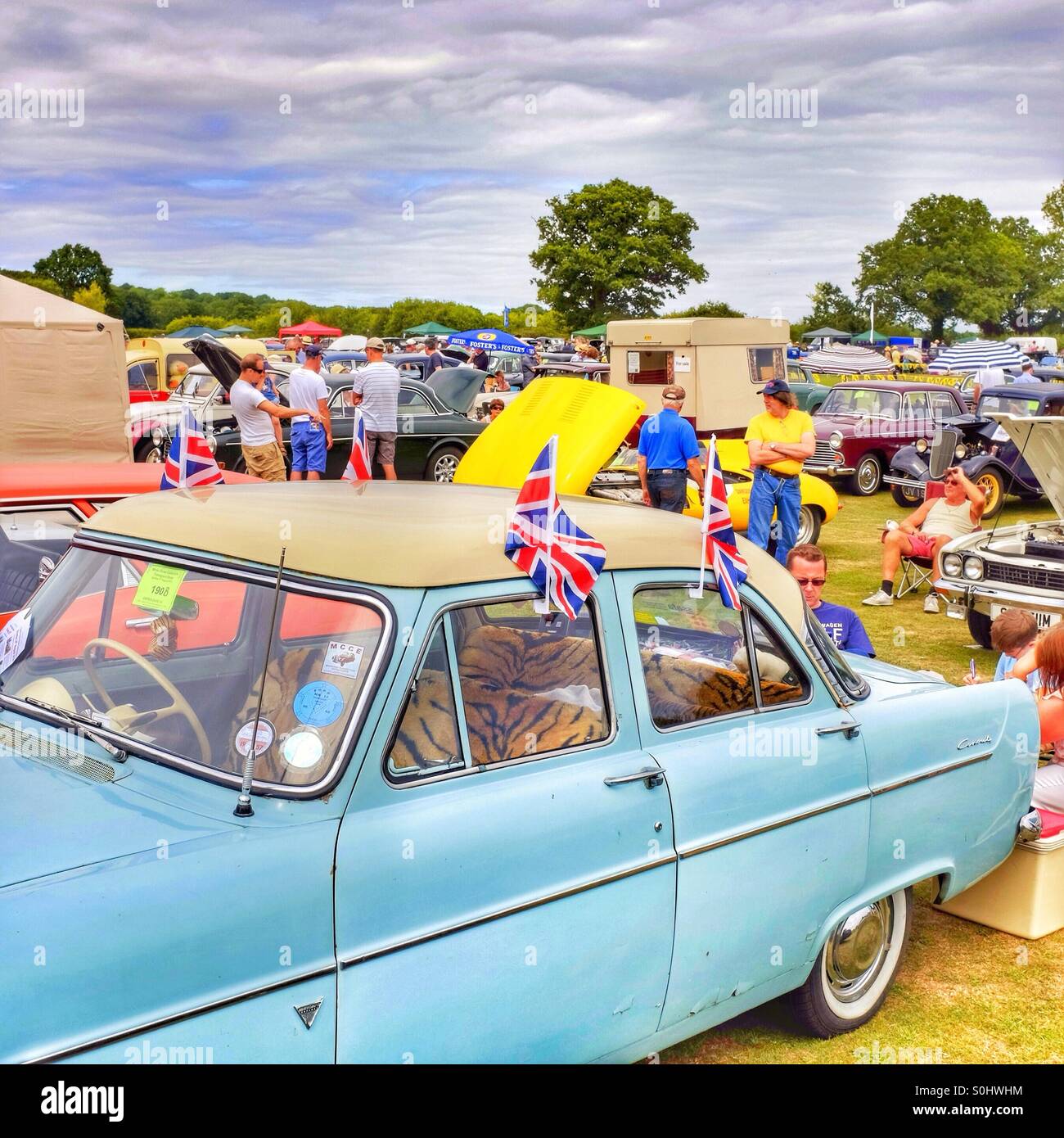 British village estate car show - Kingsley Inghilterra Hampshire REGNO UNITO Foto Stock