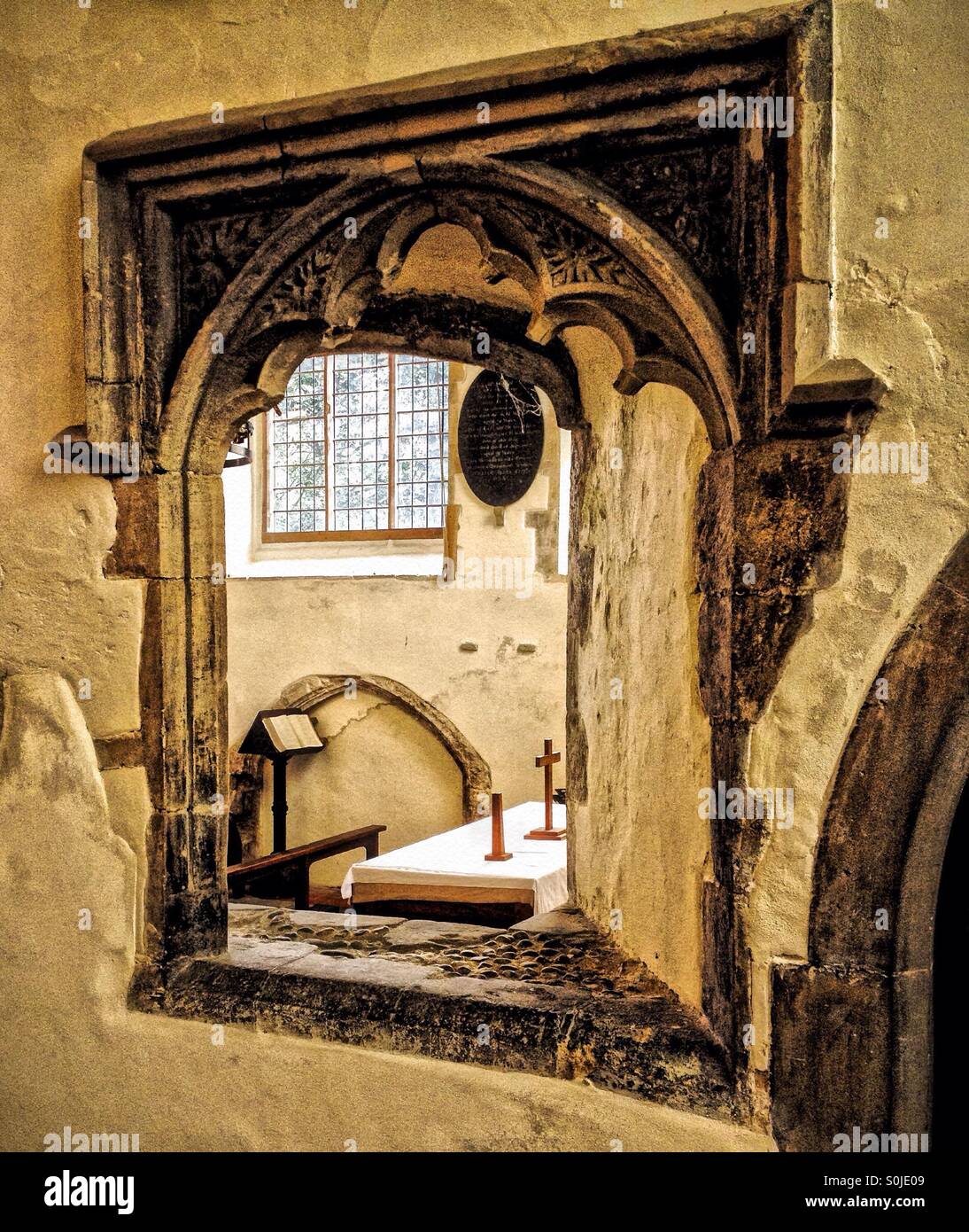 Vista sulla chiesa interna, Sandwich Kent - Immagine stock catturata con smartphone