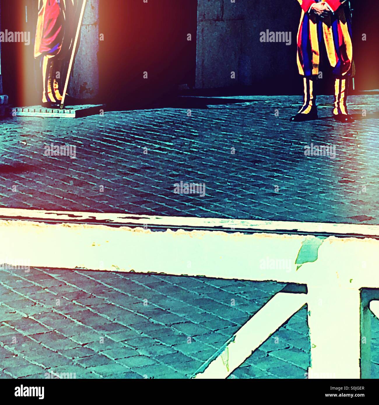 Guardia svizzera gambe - Immagine stock catturata con smartphone