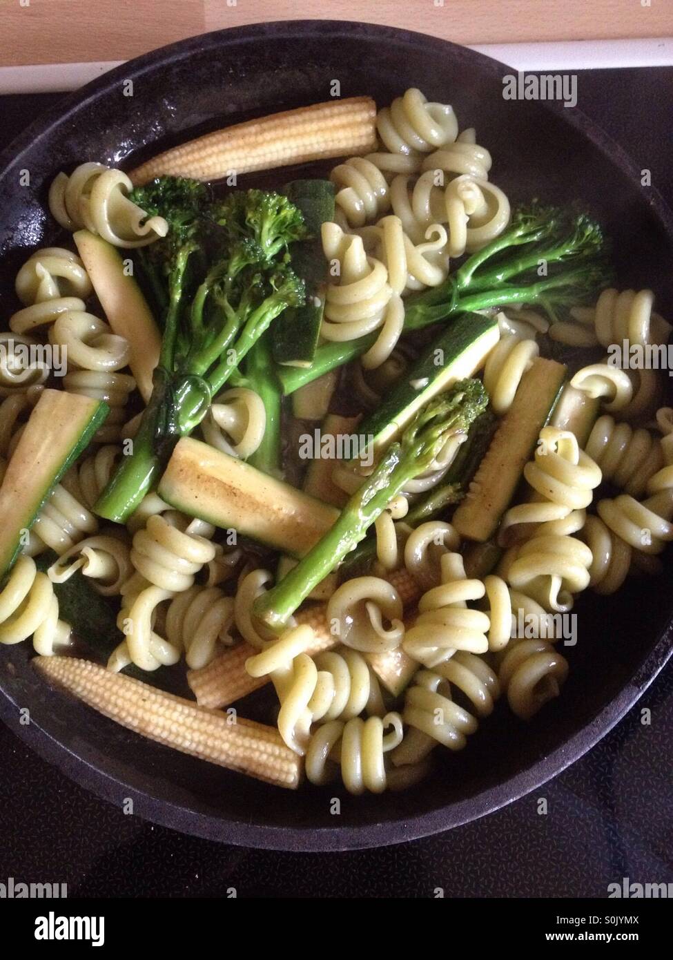 Un sano pasto vegetariano - Immagine stock catturata con smartphone