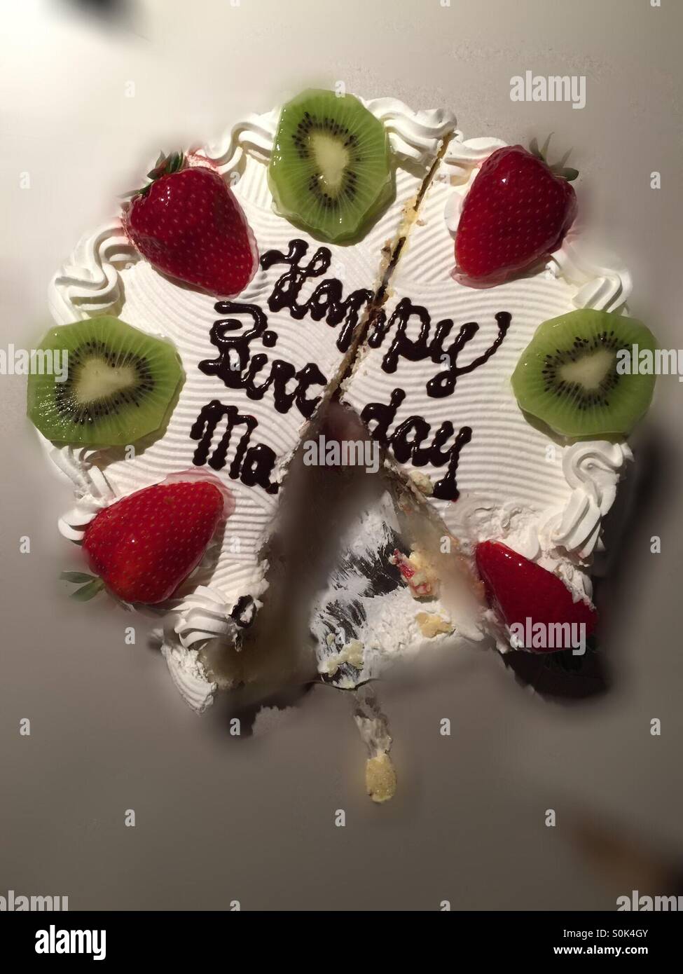 Torta di compleanno - Immagine stock catturata con smartphone