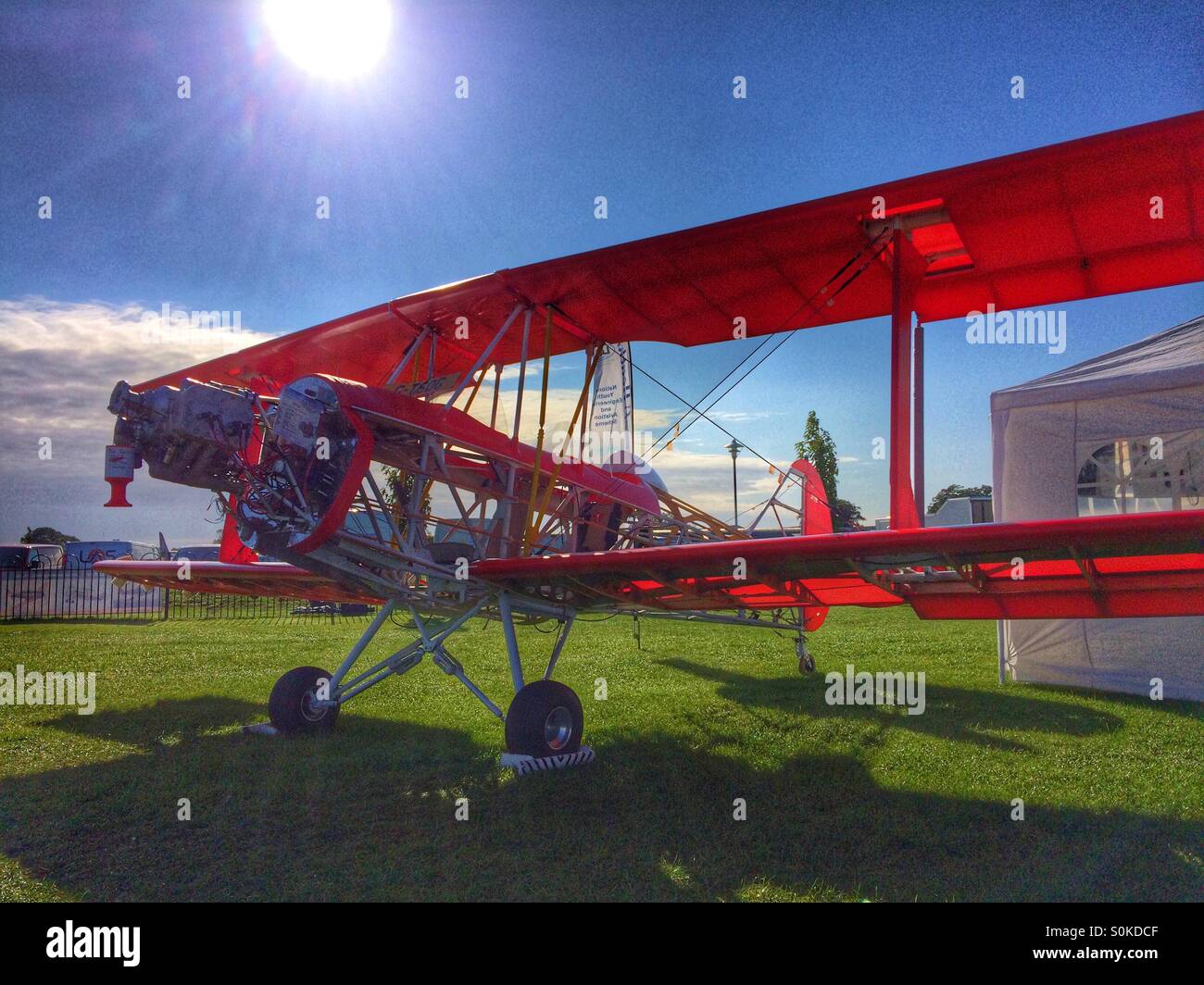 Mezzo finito un biplano a LAA Rally Sywell Aerodrome Foto Stock