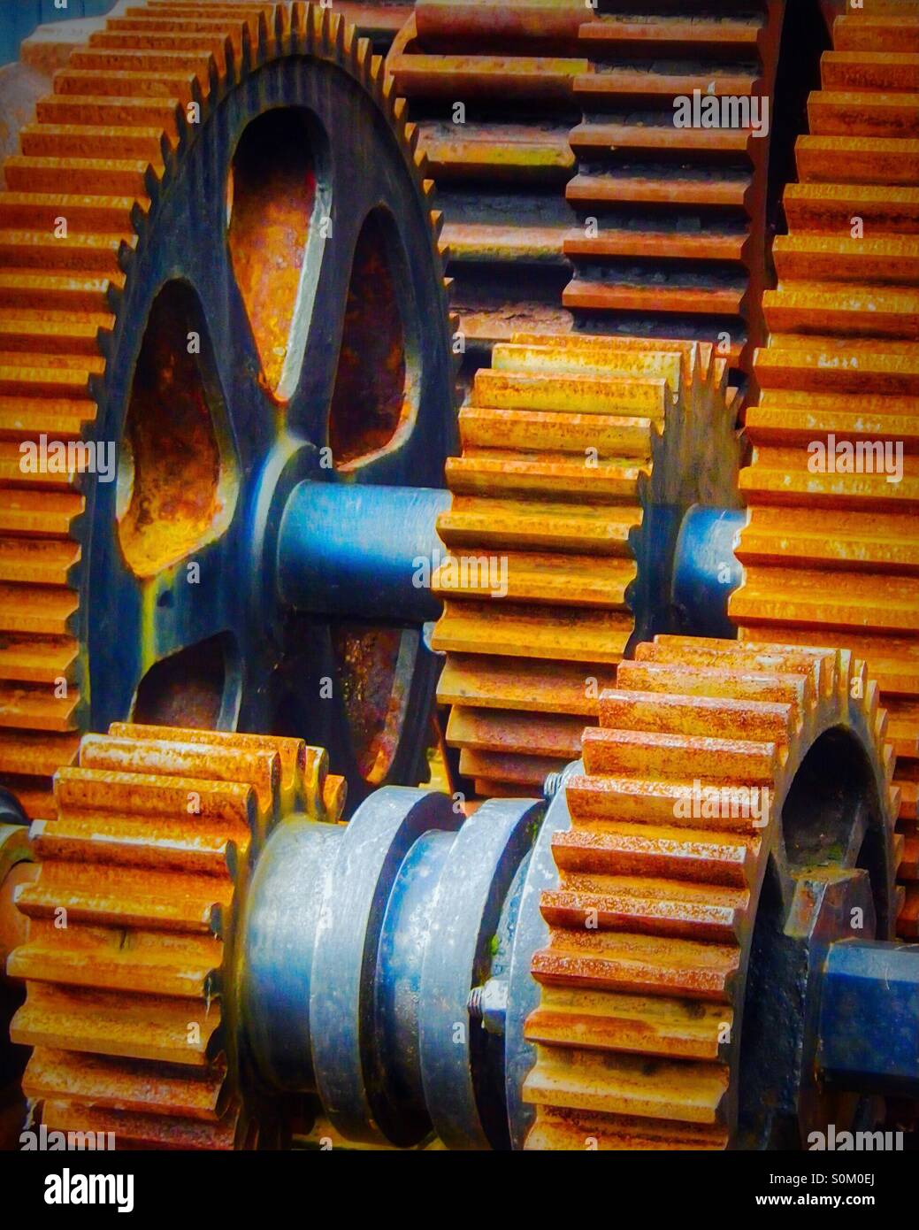 ingranaggi e ruote dentate - Immagine stock catturata con smartphone