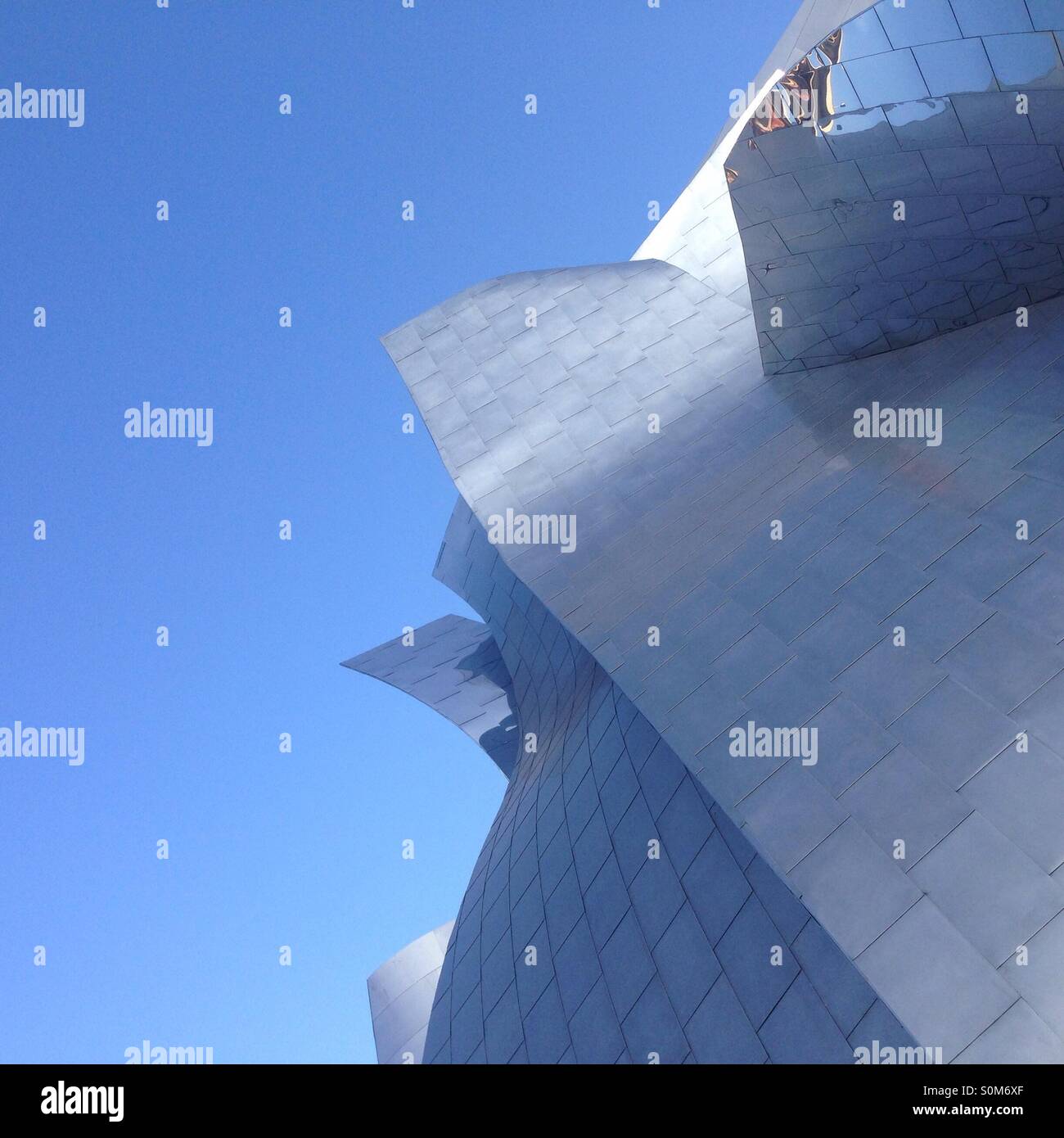 Dettaglio della Walt Disney Concert Hall di Los Angeles Foto Stock