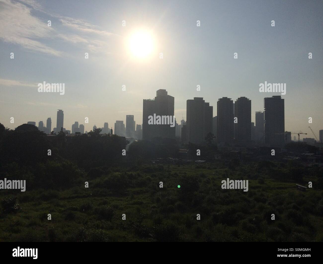 Makati Filippine skyline con edifici alti Foto Stock