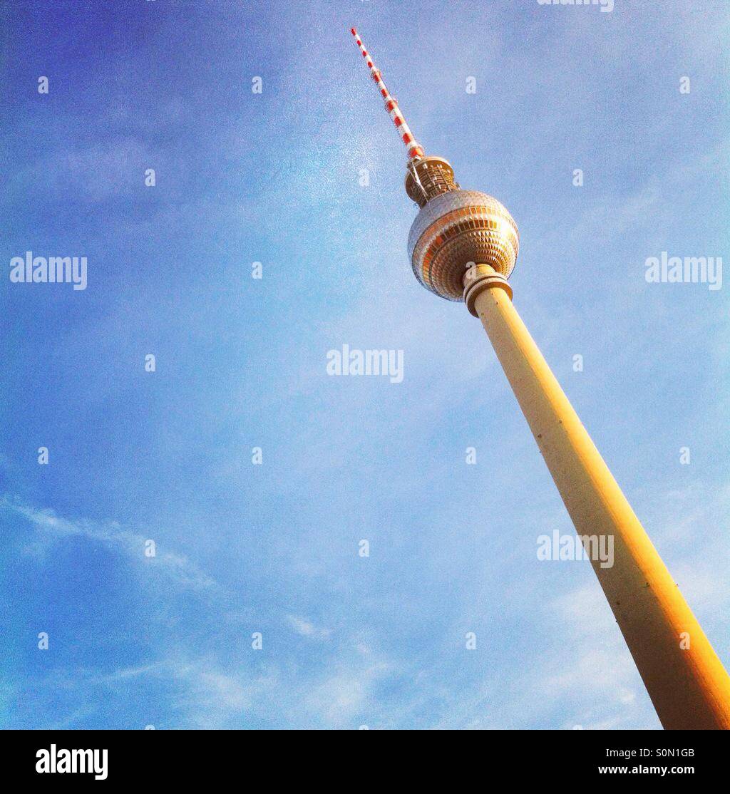 Fernsehturm de Berlino, la torre della televisione di Berlino Foto Stock