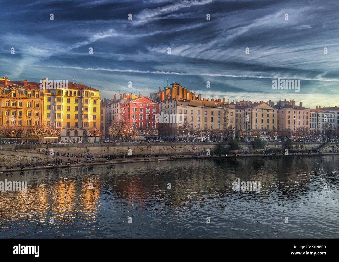 Fiume Saone, Lione, Francia - Immagine stock catturata con smartphone