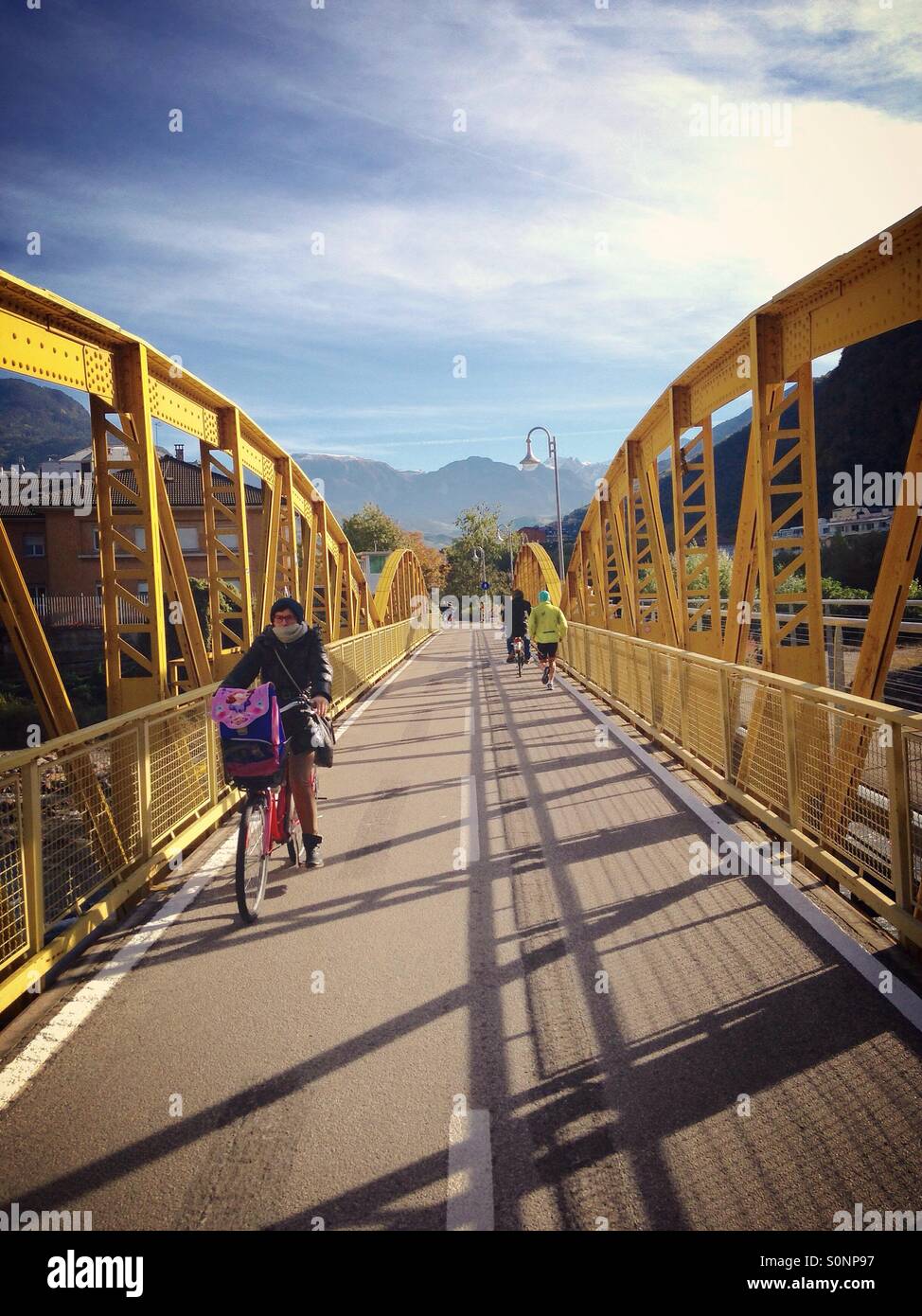 Tour in bici a Bolzano in Alto Adige, Italia Foto Stock