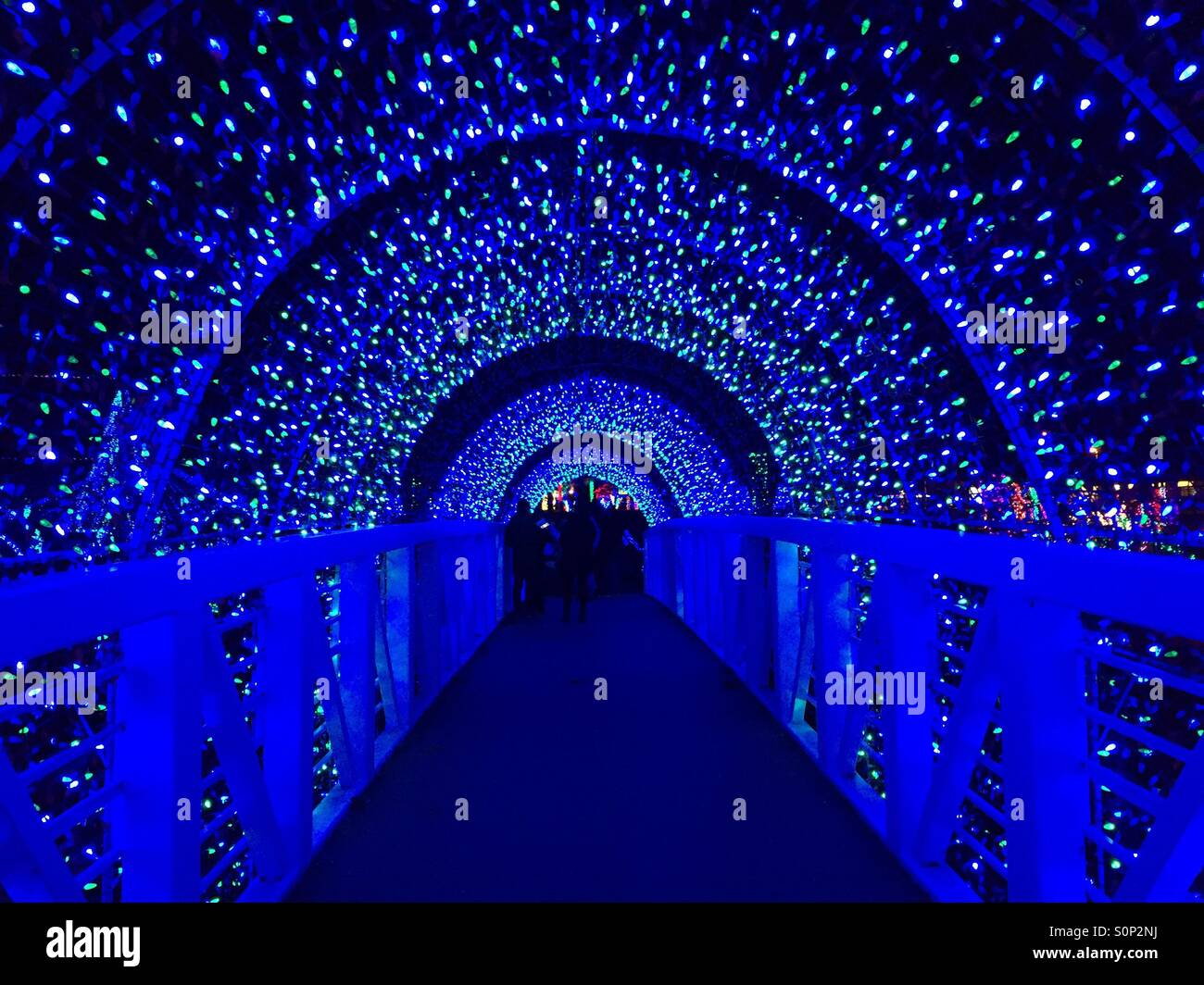 Le luci di Natale tunnel Foto Stock