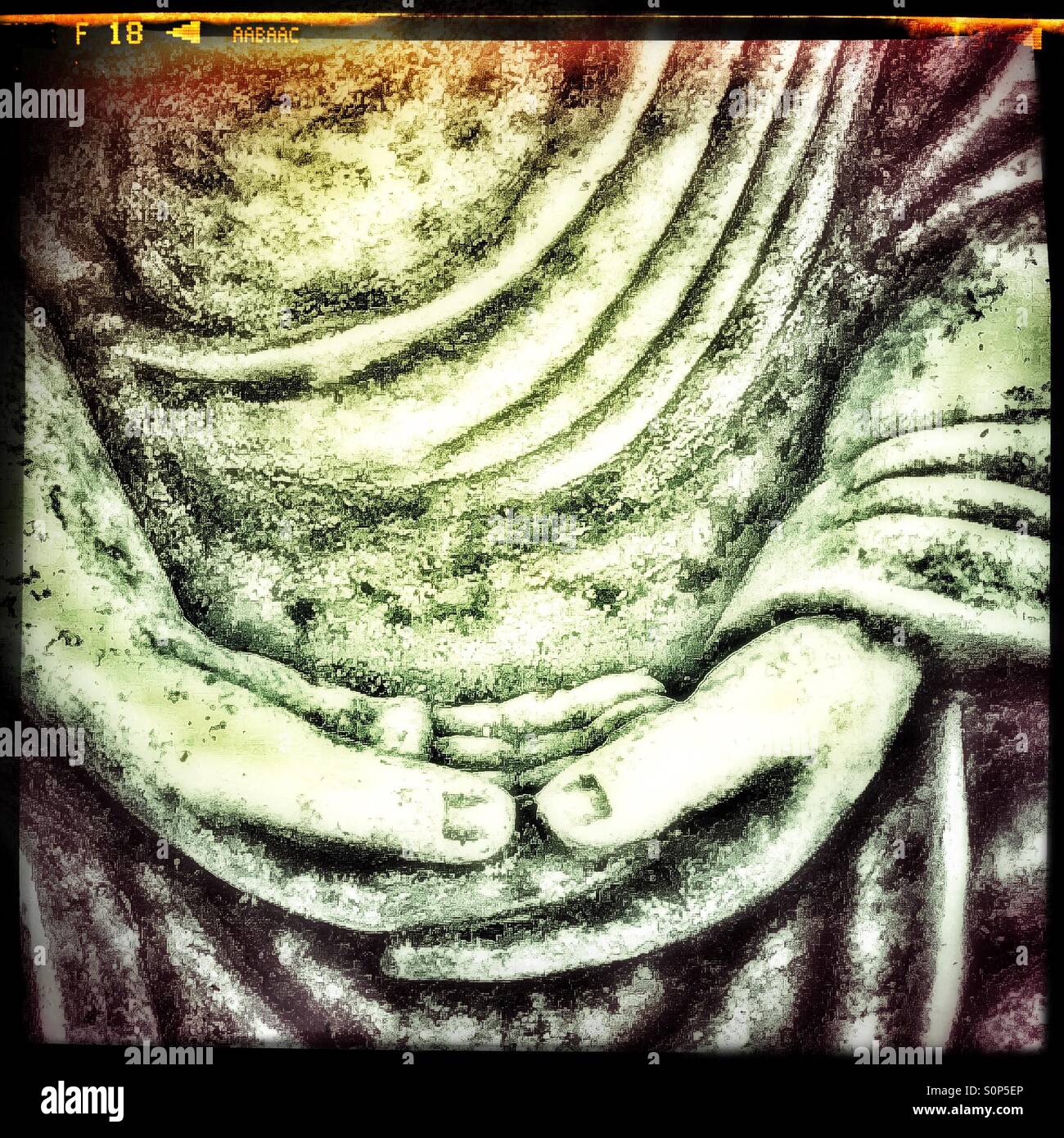 Mani del Buddha - Immagine stock catturata con smartphone