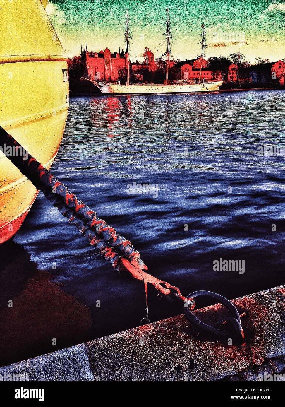 Af Chapman veliero lanciato nel 1888 ora un ostello ormeggiato sull isola di Skeppsholmen Stoccolma - Immagine stock catturata con smartphone