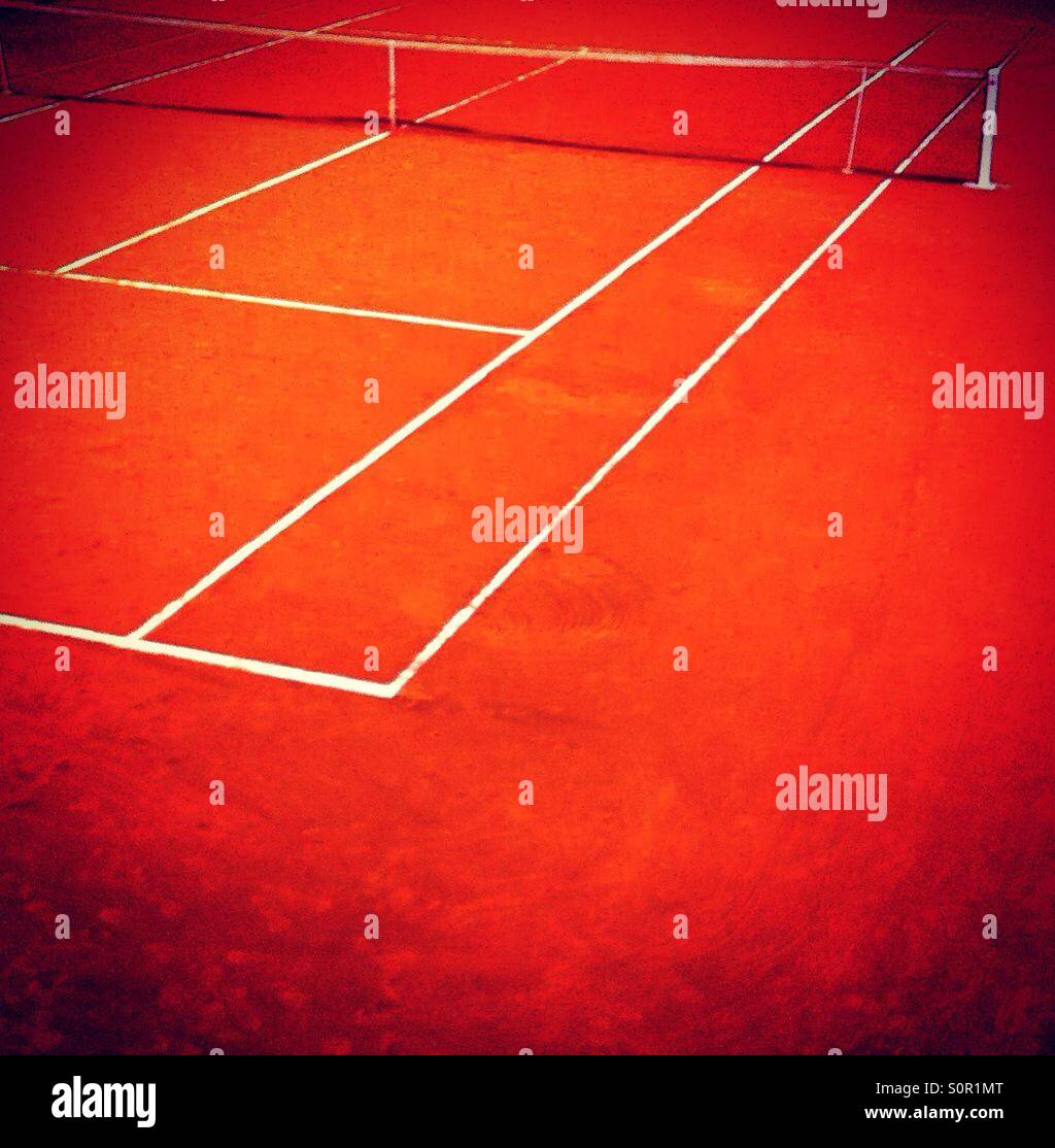 Campo da tennis in terra battuta - Immagine stock catturata con smartphone