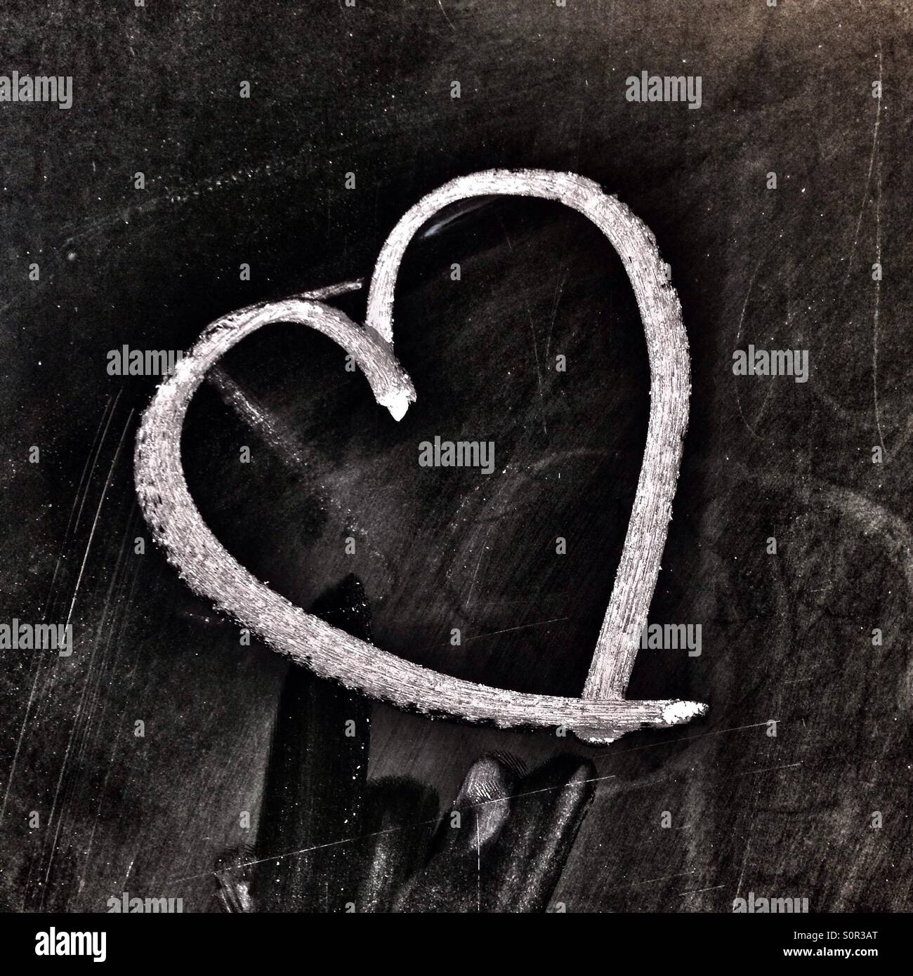 Cuore di gesso - Immagine stock catturata con smartphone