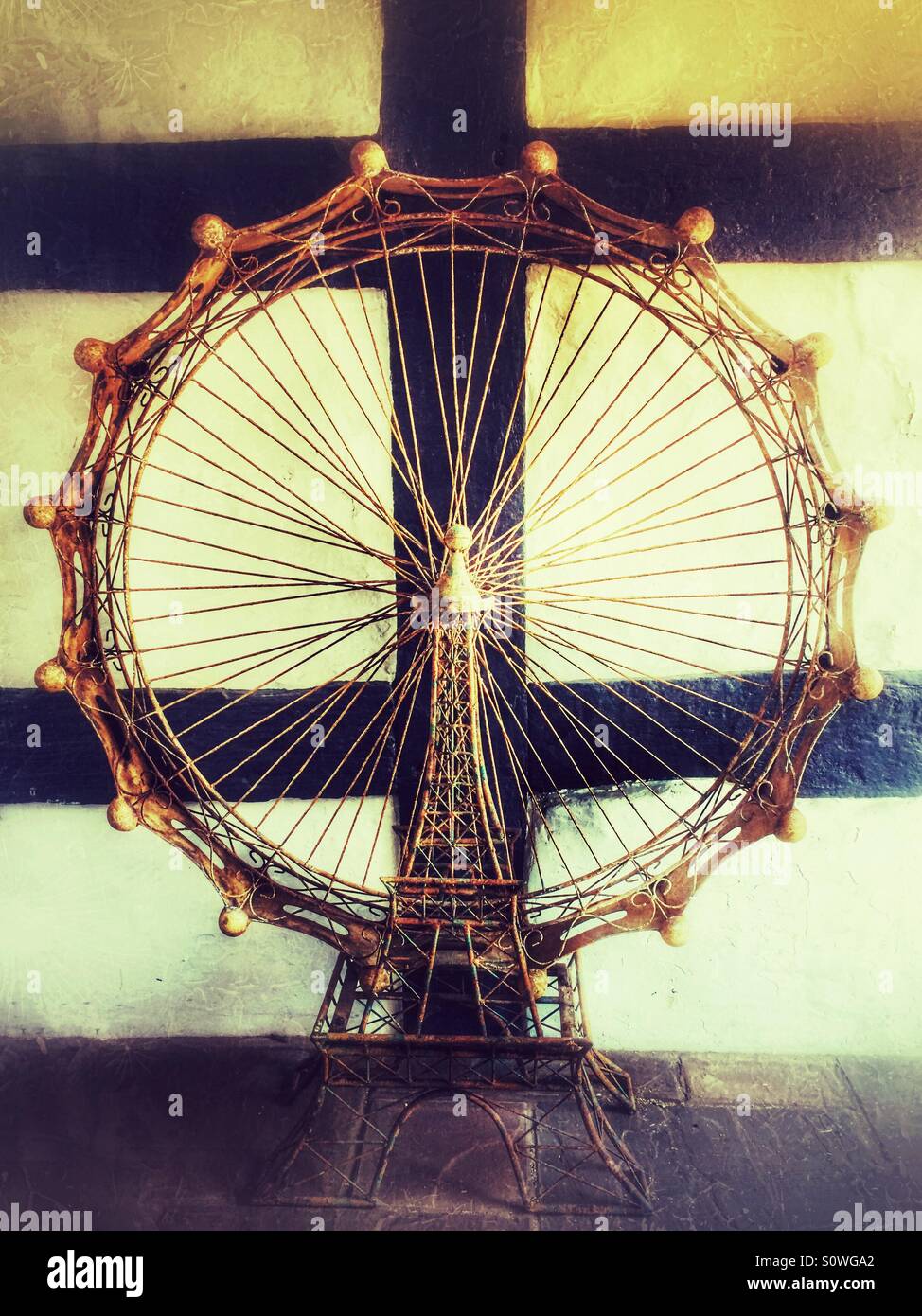 Modello di una ruota panoramica sulla Torre Eiffel. Foto Stock