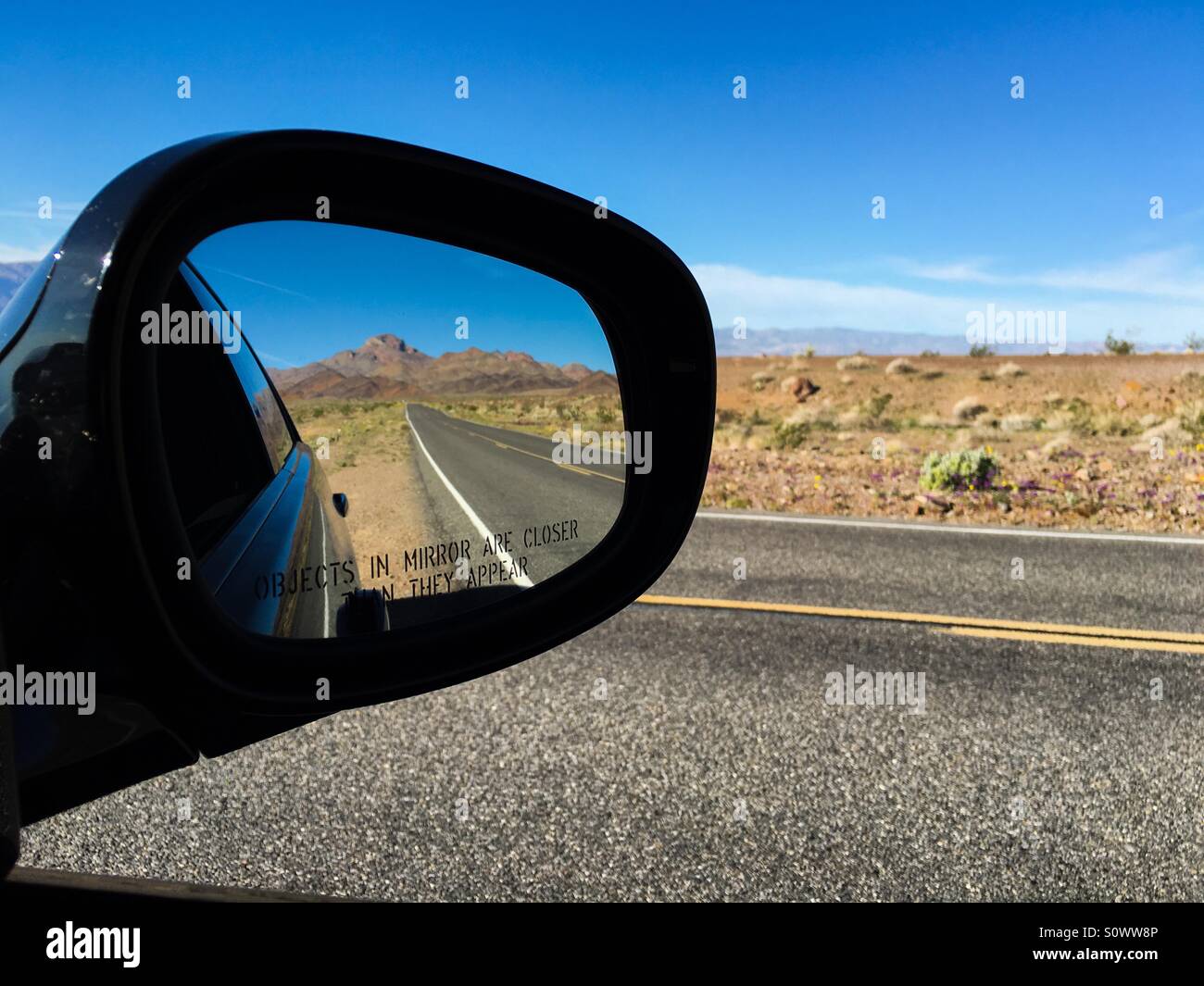 Vista della Death Valley, California USA - Immagine stock catturata con smartphone